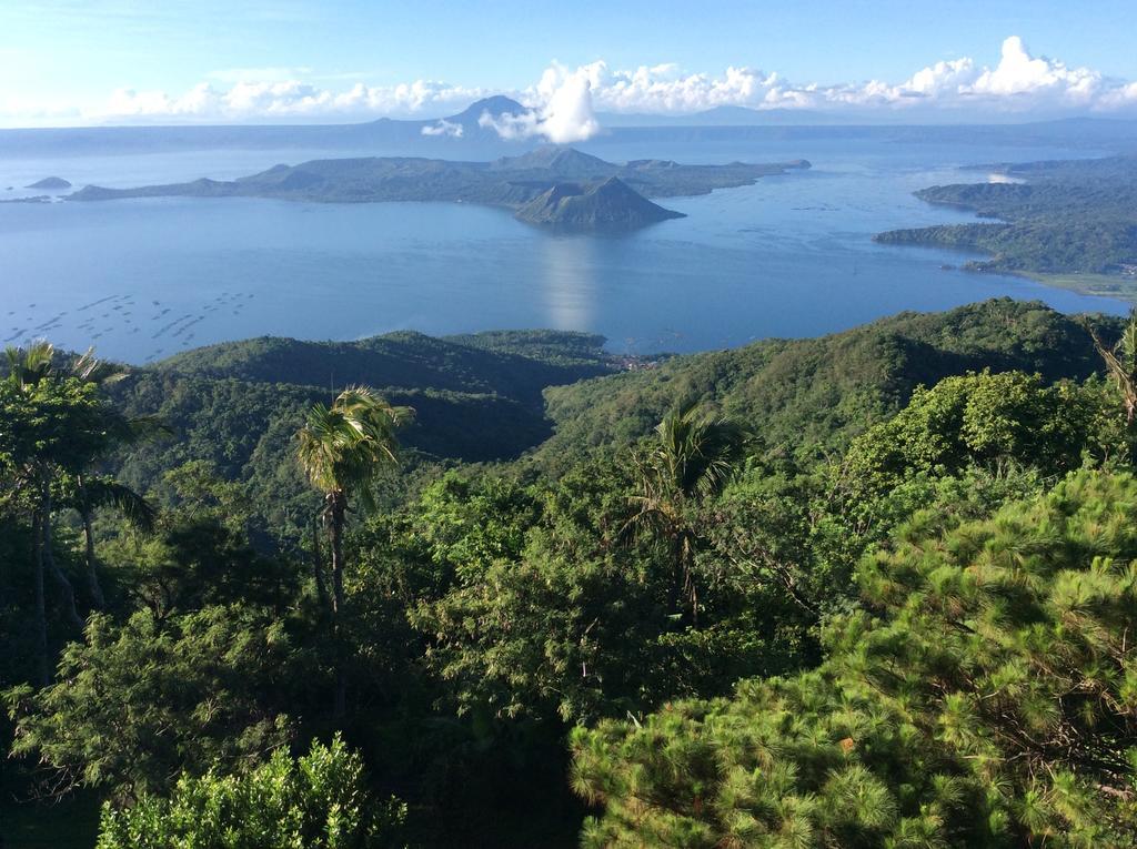 The Carmelence View Bed & Breakfast Tagaytay City Exterior photo