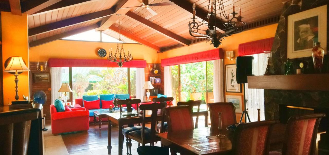 The Carmelence View Bed & Breakfast Tagaytay City Exterior photo